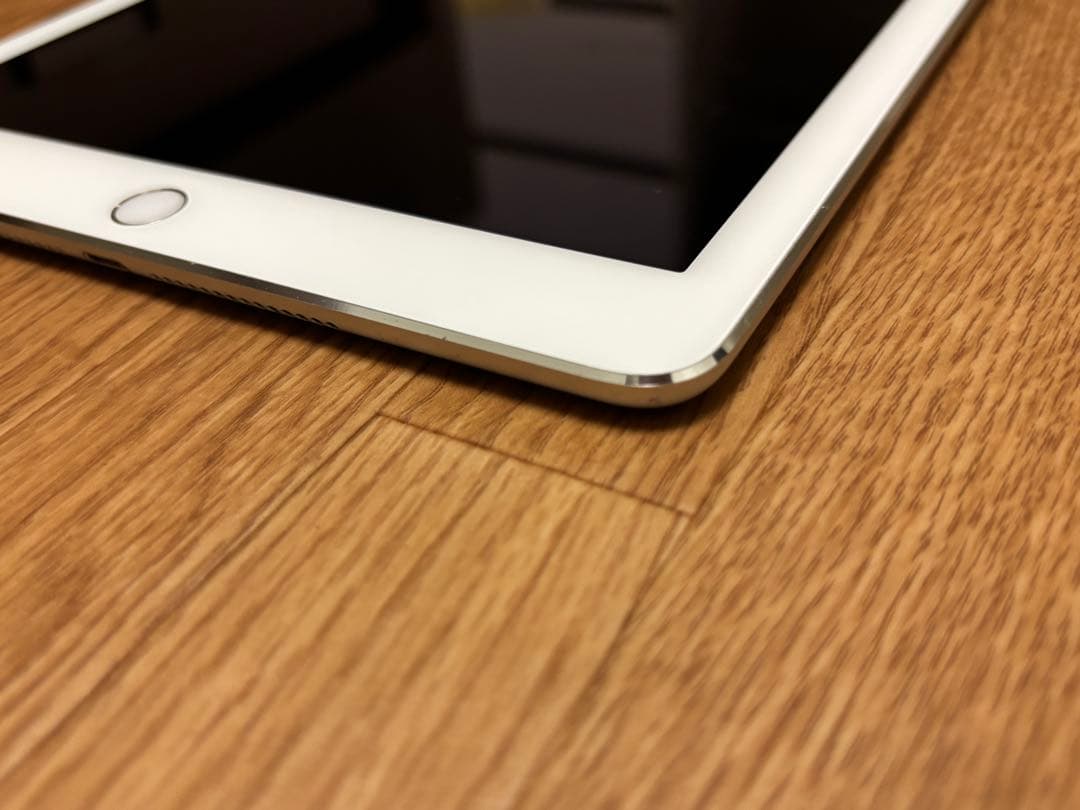 【最安値】 iPad Air 2 Wi-Fiモデル 128GB シルバー
