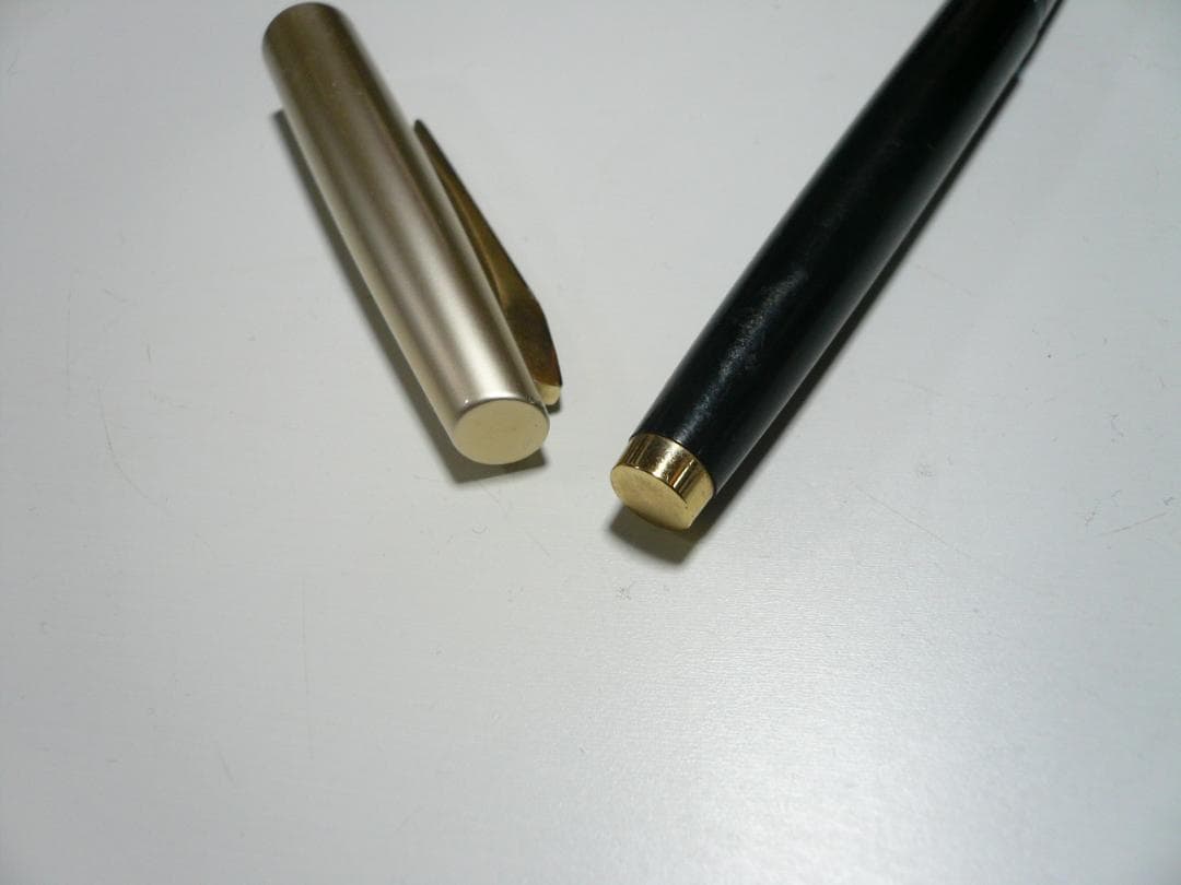 昭和レトロ PILOT E 万年筆 SCRIPT 14K-585ペン先 エリート