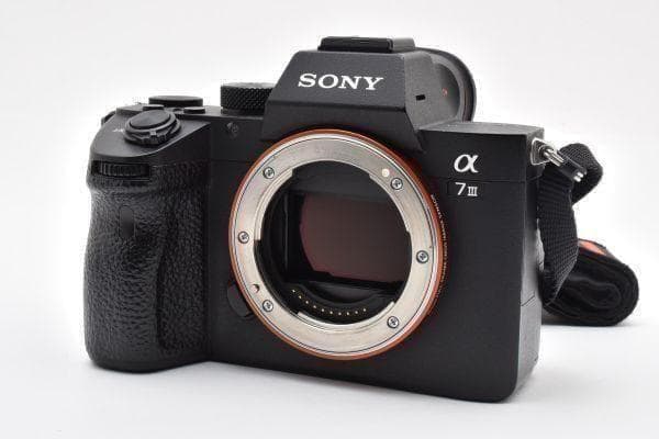 ソニー SONY α7 III ILCE-7M3 ミラーレスカメラ