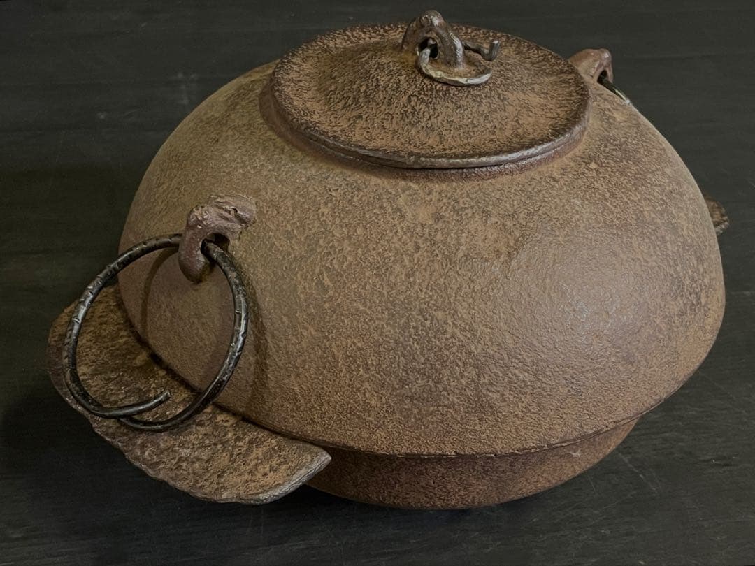【時代】「母」 宗旦好み 裏甲釜 裏鏨釜 釜鐶 炉釜 （225F③）