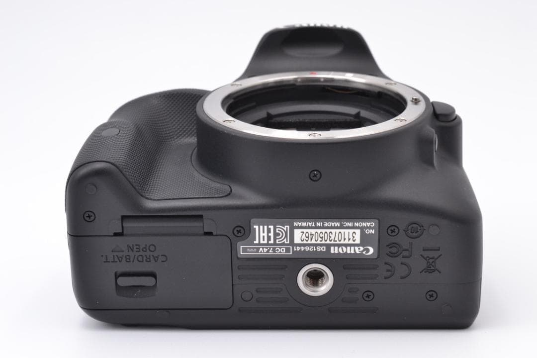 ■ 美品 ■ キャノン　Canon Kiss X7 ダブルズームキット 元箱付