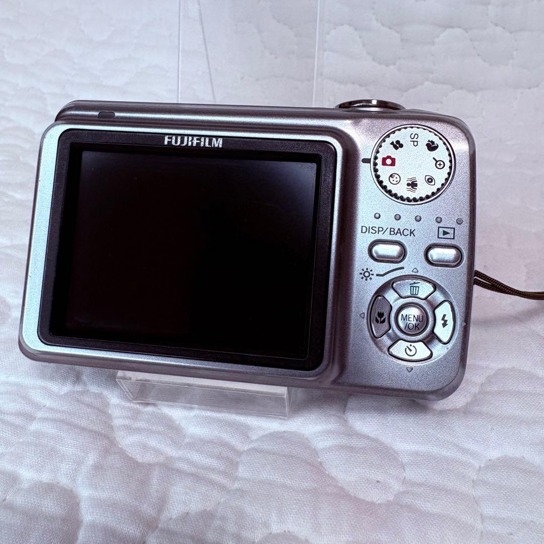 《動作確認済み》FUJIFILM FinePix A900 コンデジ 単3電池