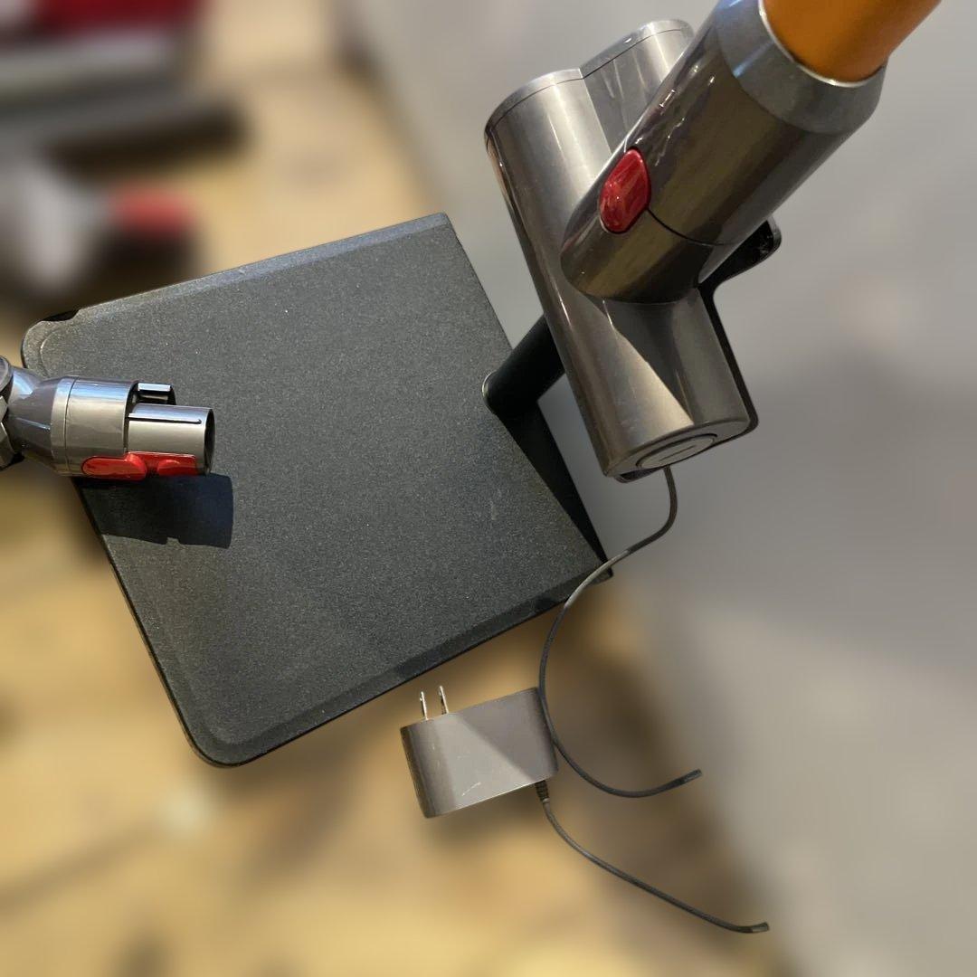 Dyson cyclone v10 fluffy 本体　おまとめ　掃除機