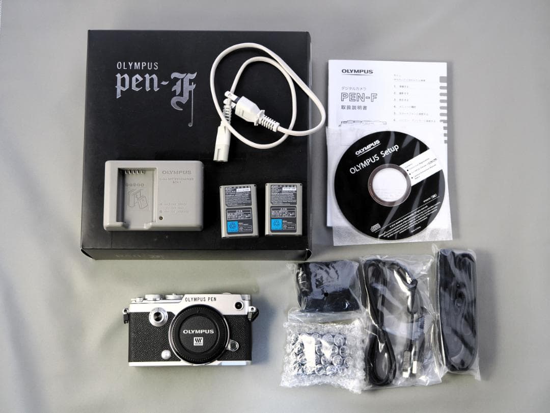OLYMPUS PEN-F ボディ 予備電池付 ショット数1530回 付属品完備