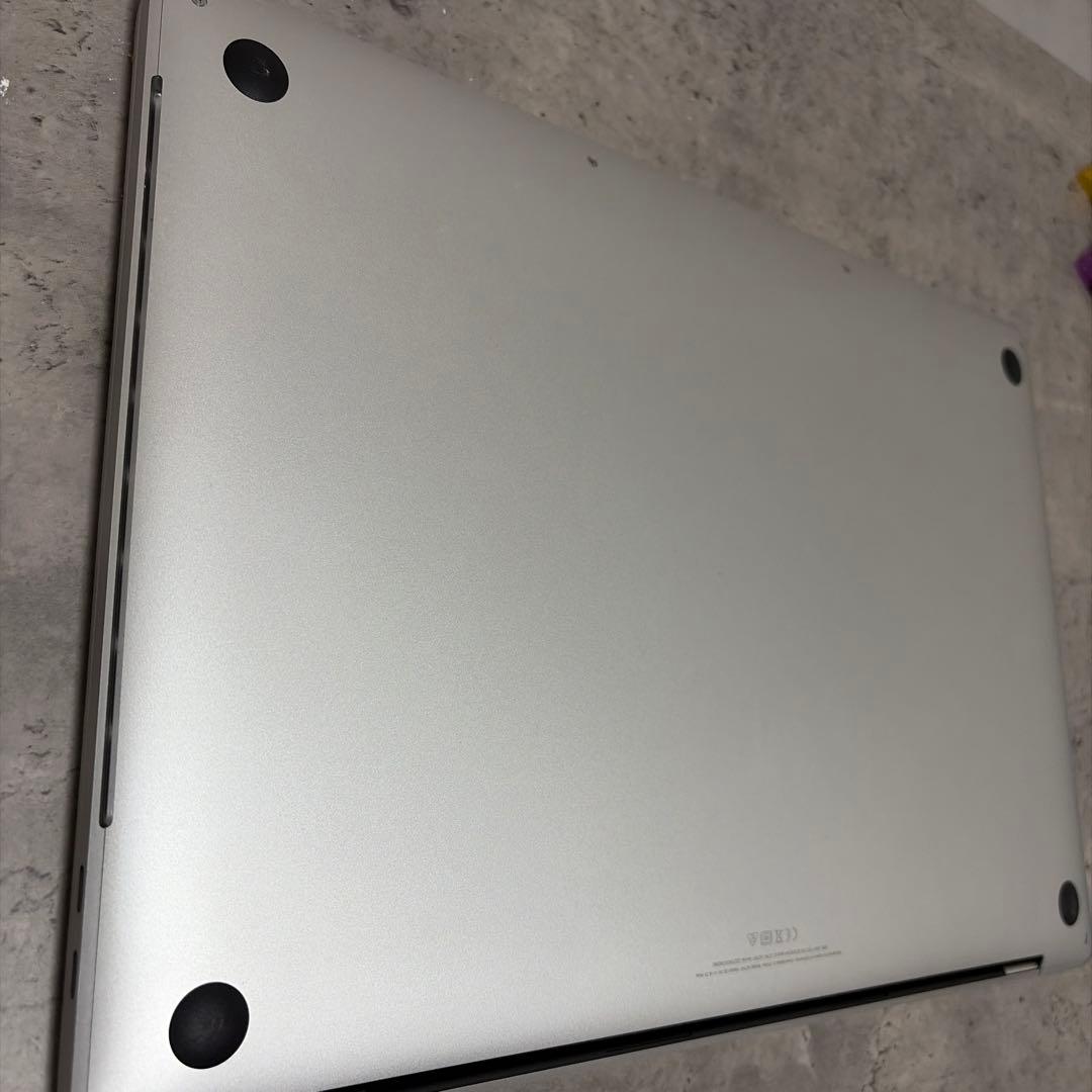 ukiukiMacBook Pro 16インチ 16GB 1TB 充電19