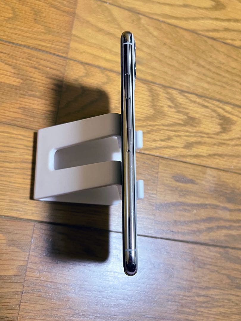 iPhone 11 Pro Max 256GB シルバー 国内版 SIMフリー