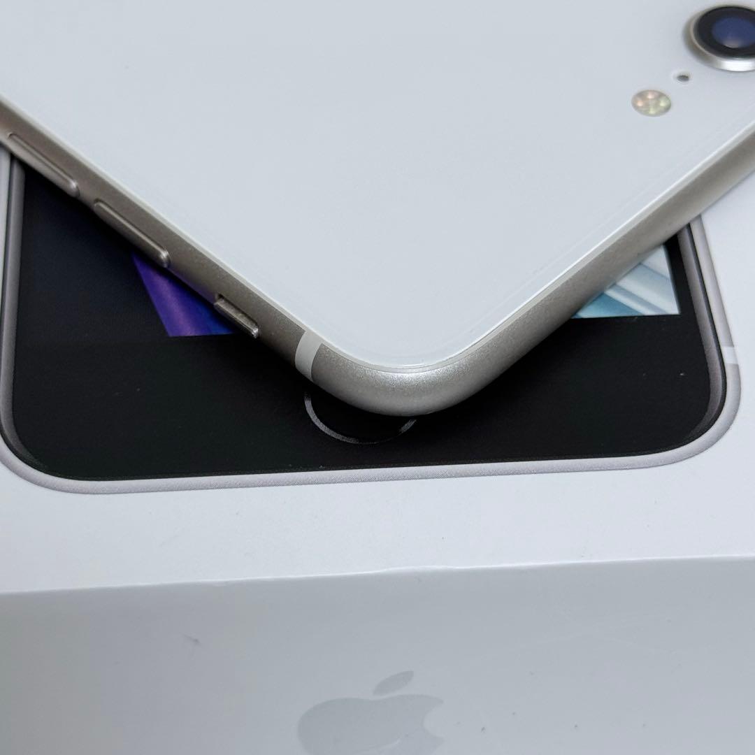 Apple iPhone SE(第3世代) 256GB SIMフリー
