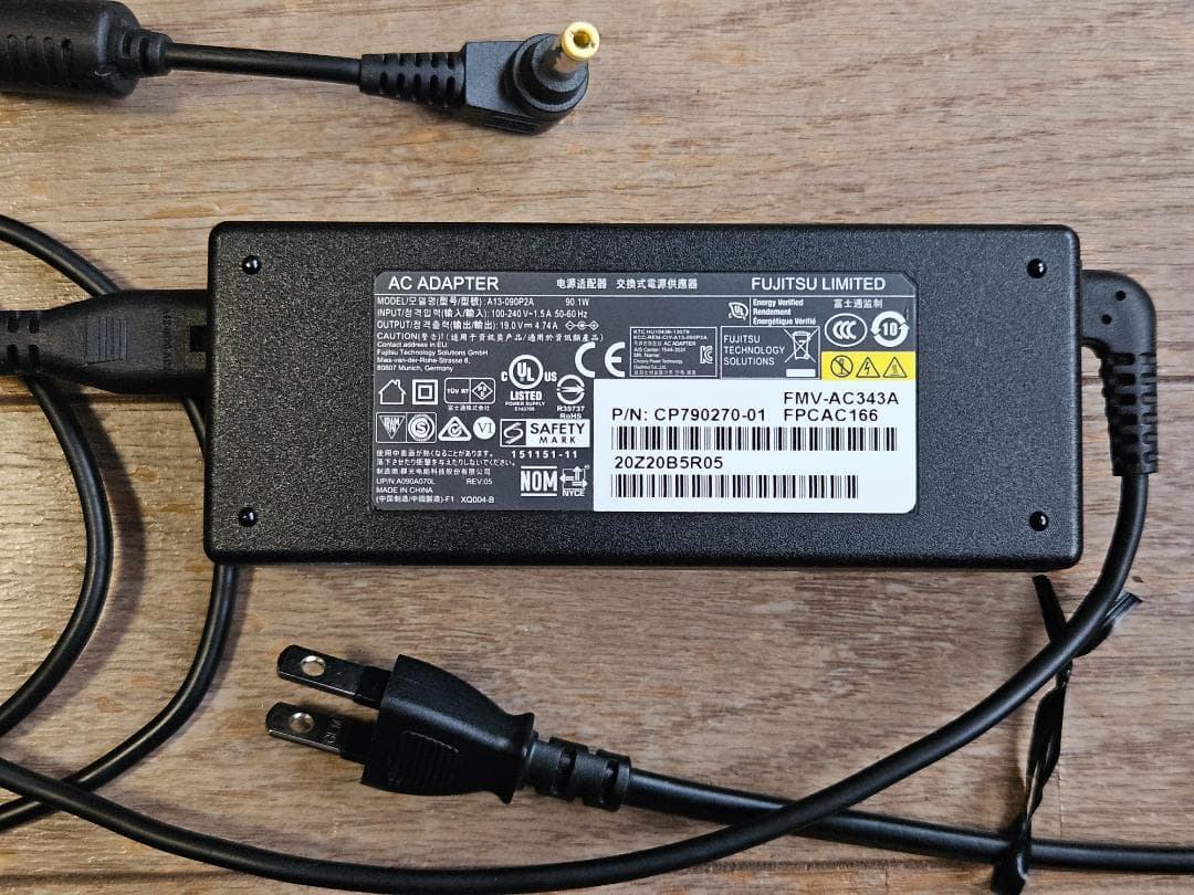 Core i7 1165G7 SSD 512GB Blu-ray ブルーレイ
