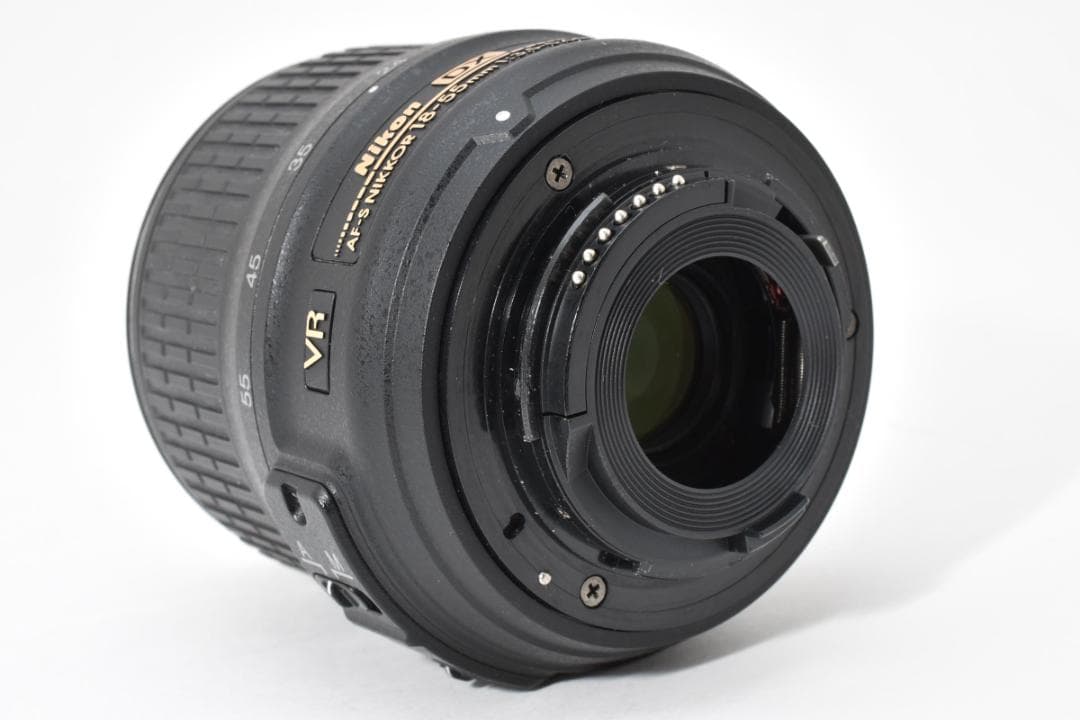 Nikon AF-S 18-55mm 3.5-5.6G DX VR AFレンズ