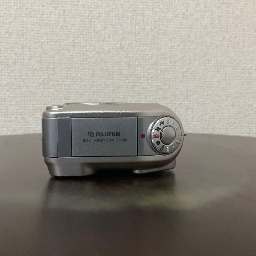 デジタルカメラ FUJIFILM FinePix F601