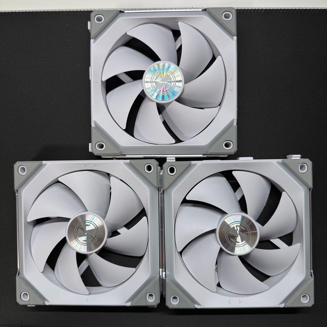 Lian Li UNI FAN SL120 RGB 3個セット