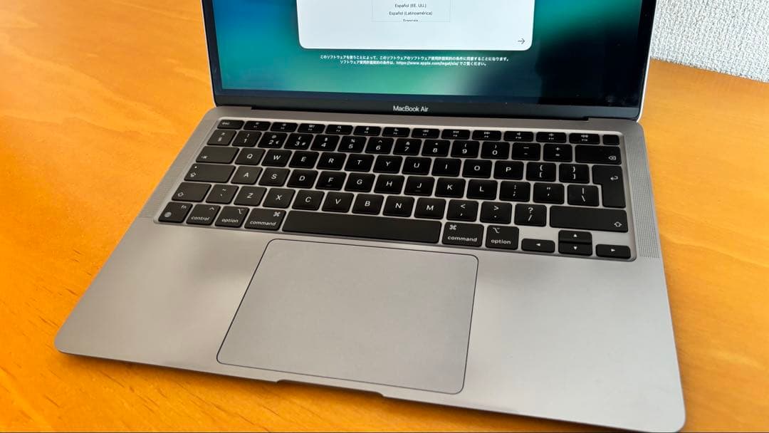 【UK 配列】MacBook Air M1 13インチ 8GB/256GB