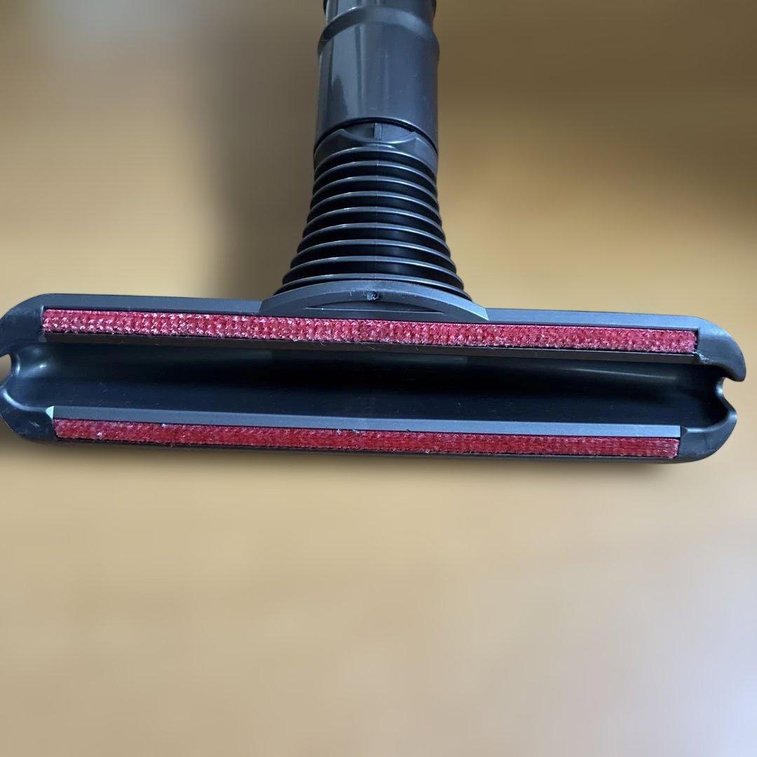Dyson（ダイソン） サイクロン掃除機 　DC24　キャニスター　本体&付属品