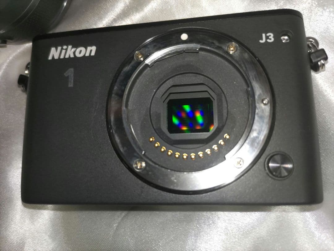 Nikon 1 J3　ショット数1975 ミラーレス一眼レフカメラ レンズ