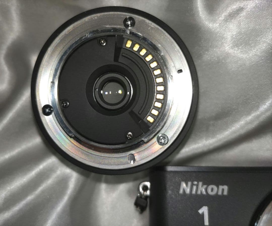 Nikon 1 J3　ショット数1975 ミラーレス一眼レフカメラ レンズ