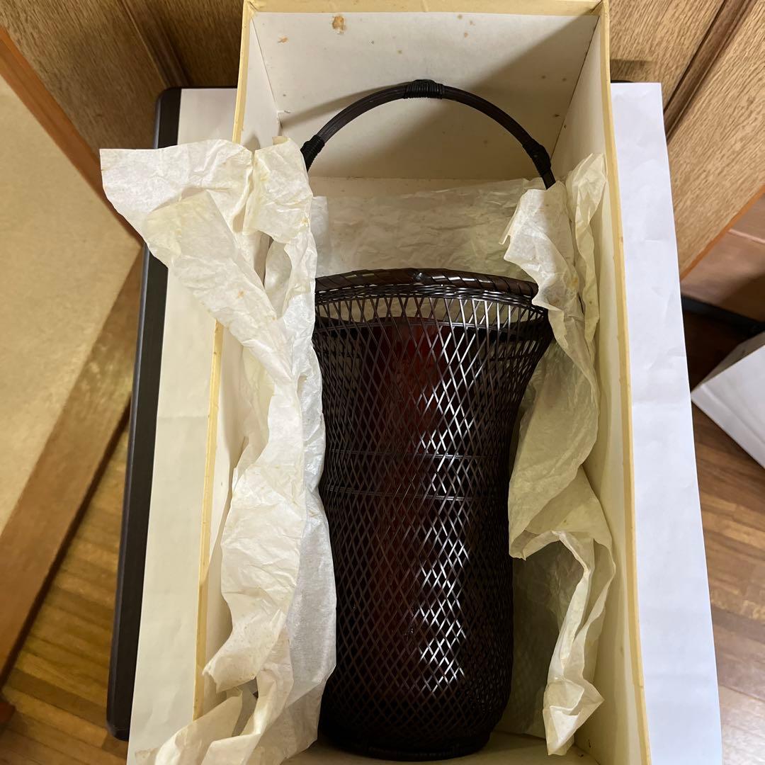 竹泉作　竹製 編みかご付き花器