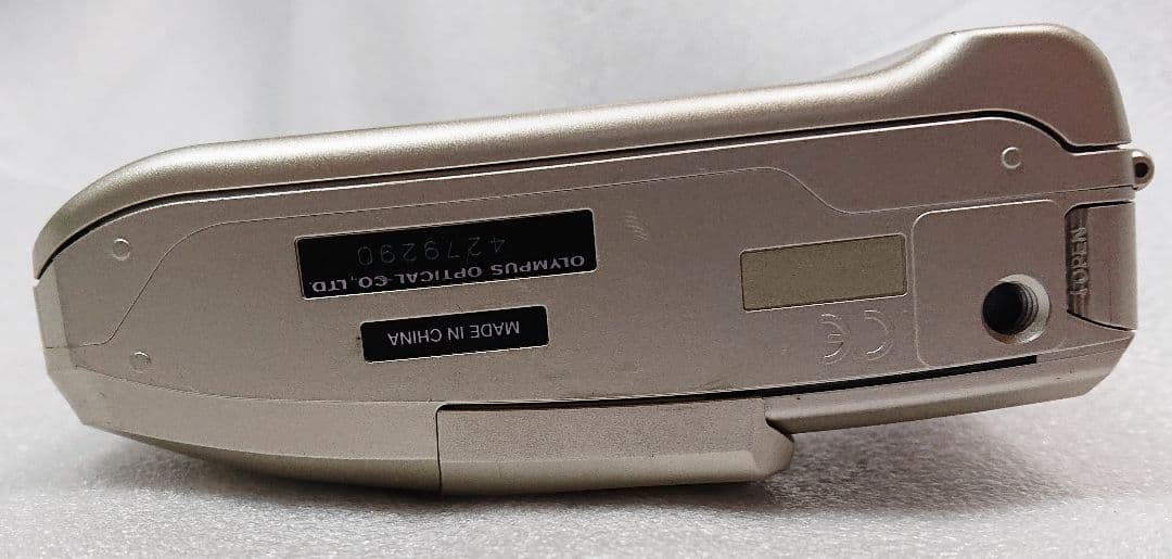 OLYMPUS μ[mju:] - III 120 コンパクトフィルムカメラ