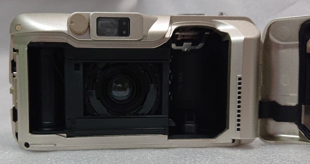 OLYMPUS μ[mju:] - III 120 コンパクトフィルムカメラ