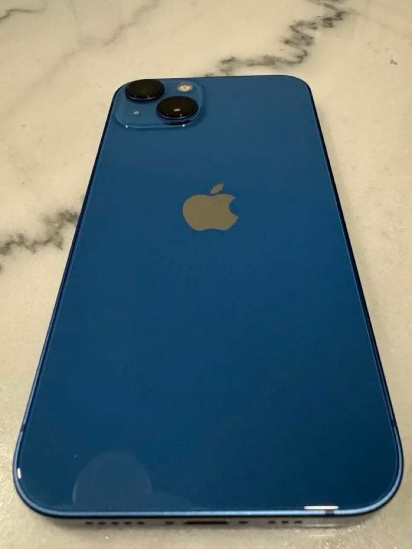 iPhone 13 256GB ブルー　バッテリー83%