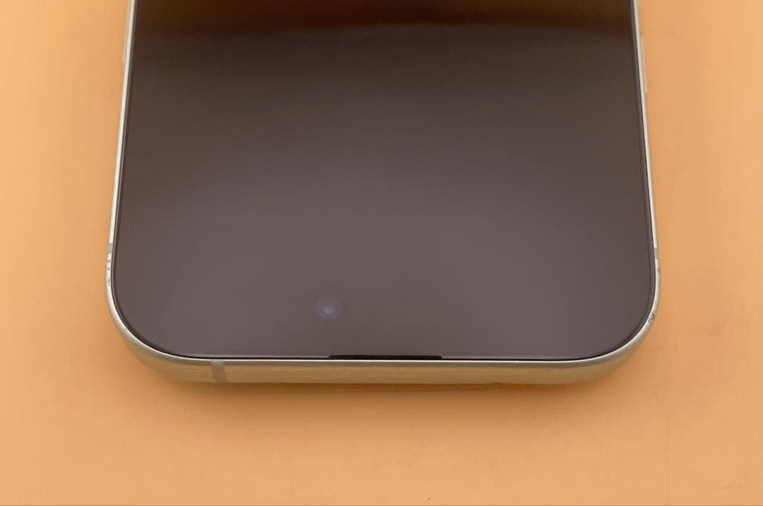iphone 15 128GB グリーン　SIMフリー　バッテリー86％