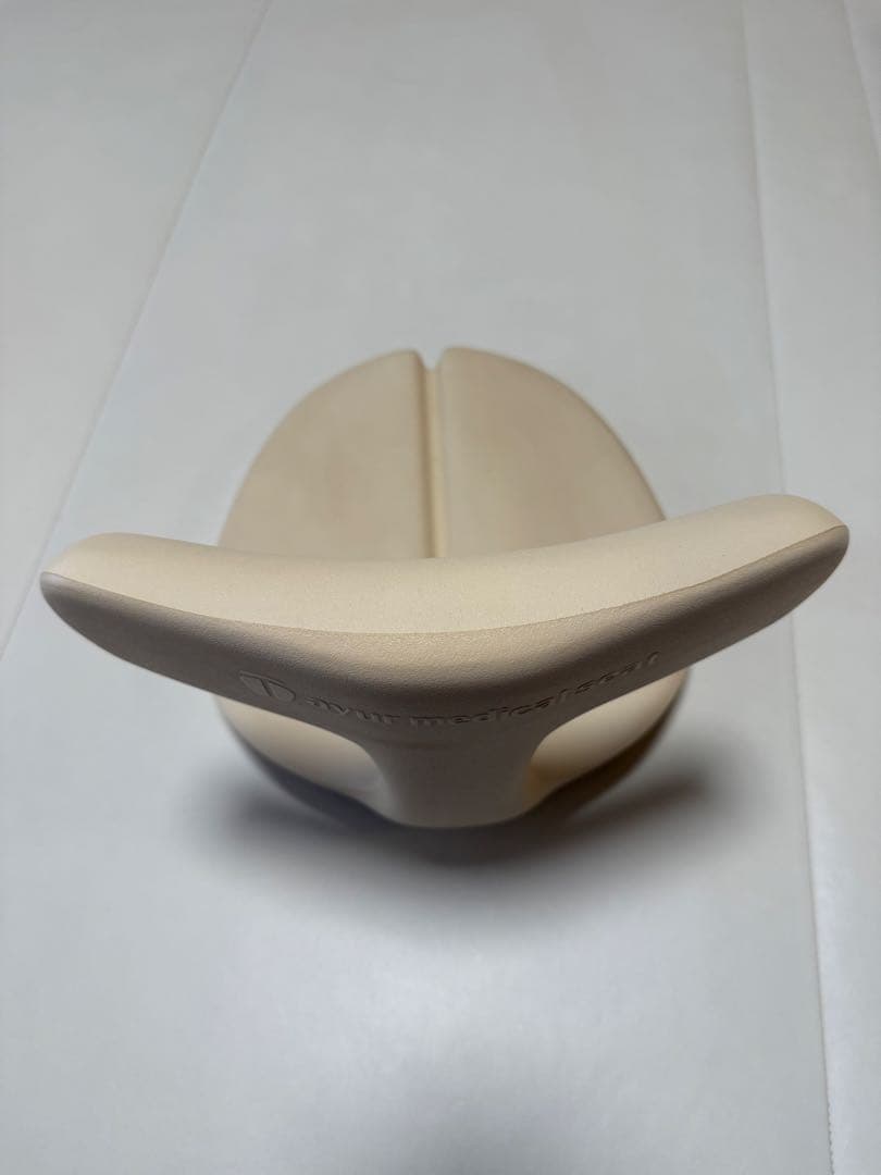アーユル・チェアーメディカルシートayru medical seat アイボリー