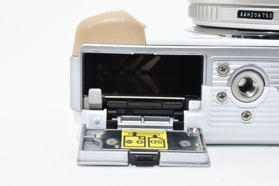 OLYMPUS オリンパス PEN E-PL1 レンズキット ミラーレスカメラ