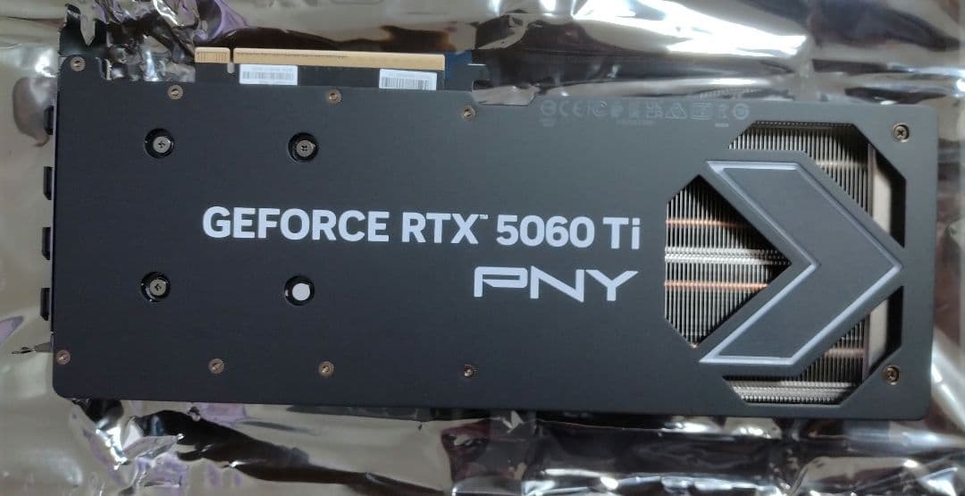 PNY geforce RTX5060ti OC 16gb ARGB 3年保証