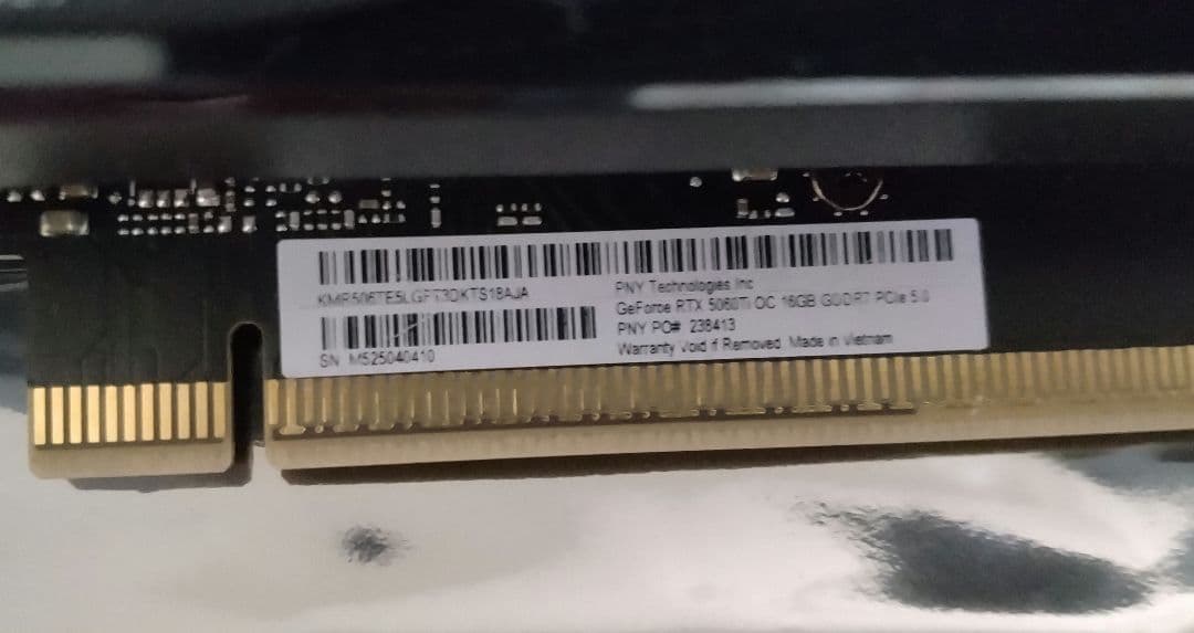 PNY geforce RTX5060ti OC 16gb ARGB 3年保証