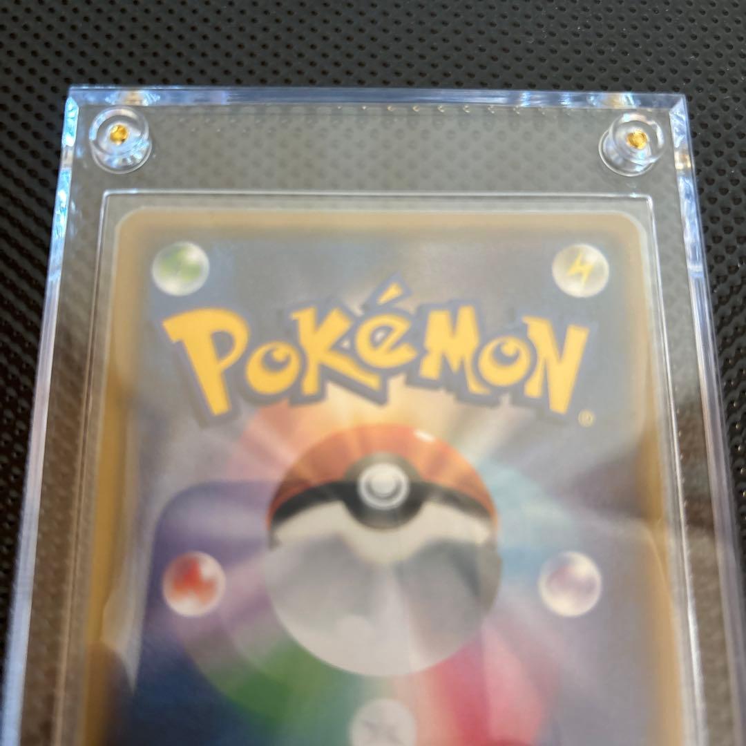 ポケカ引退品。 シングルカード6枚とスペシャルBOXシュリンク付き未開封セット。