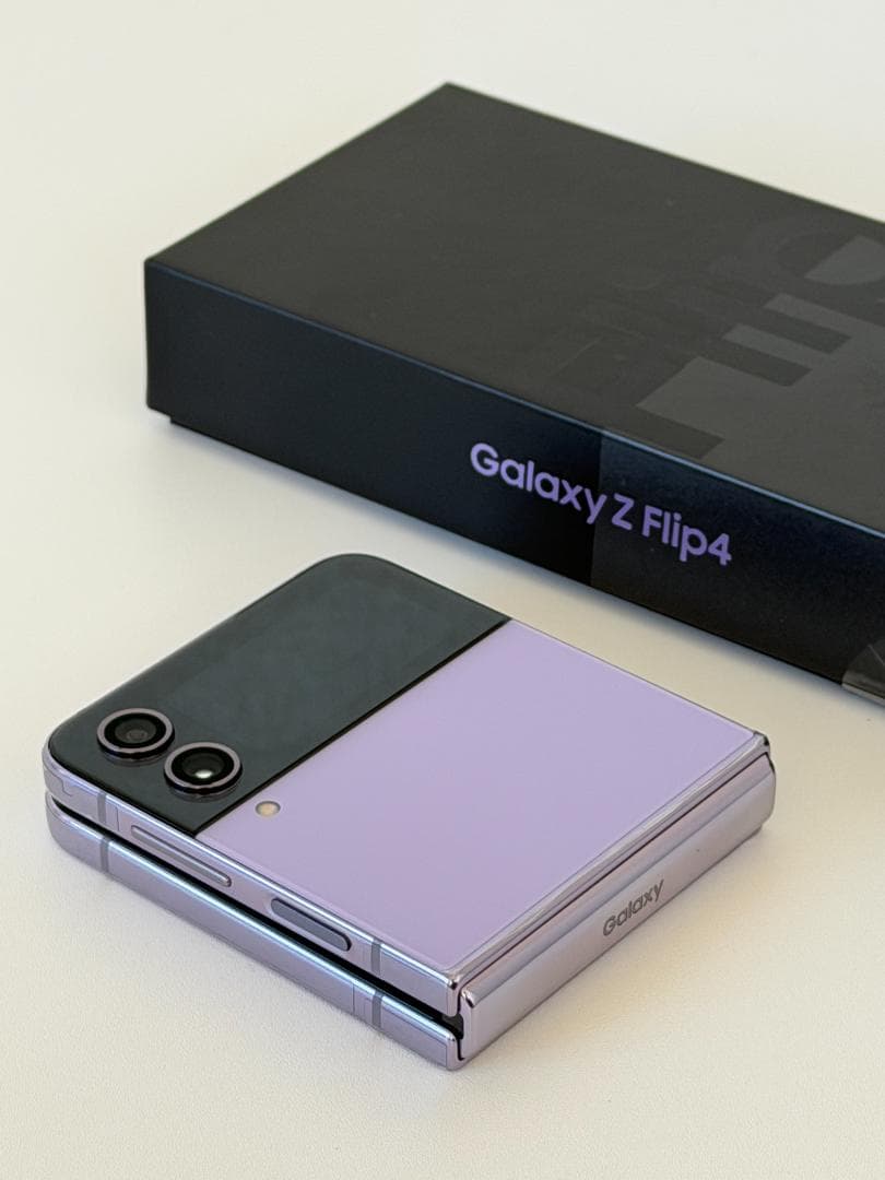 Samsung Galaxy Z Flip4 パープル/ブラック 箱付き