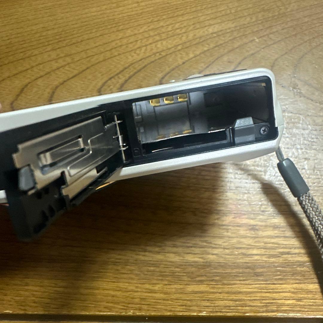 CASIO EXILIM EX-ZR100 ホワイト