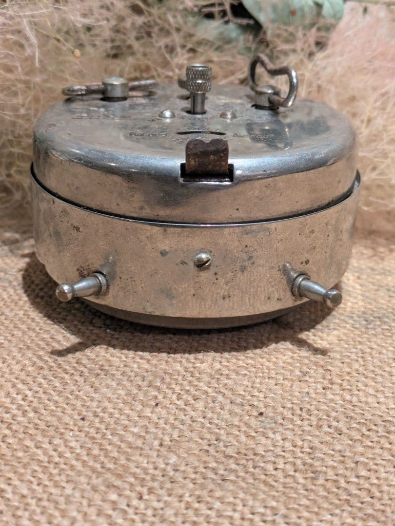 【可動品】フランス アンティーク時計 目覚まし時計 ゼンマイ式　26.b