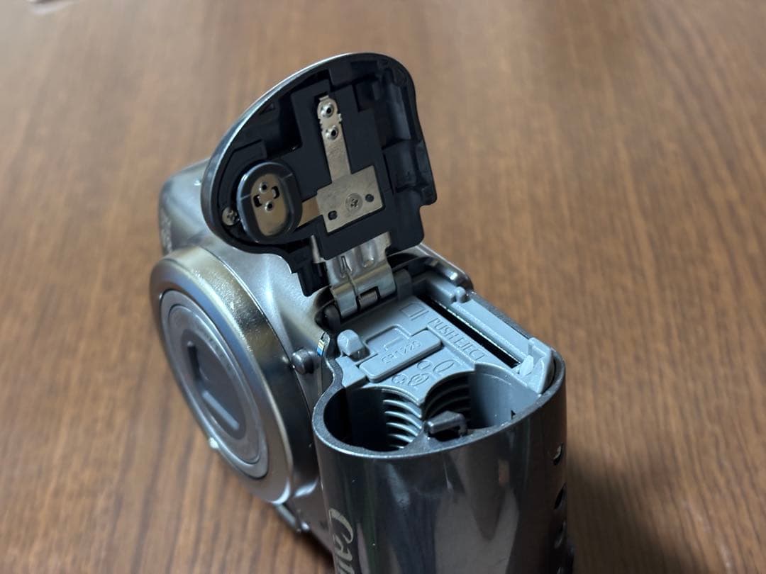 Canon PowerShot A590 IS 動作確認済 傷あり 写り込みあり