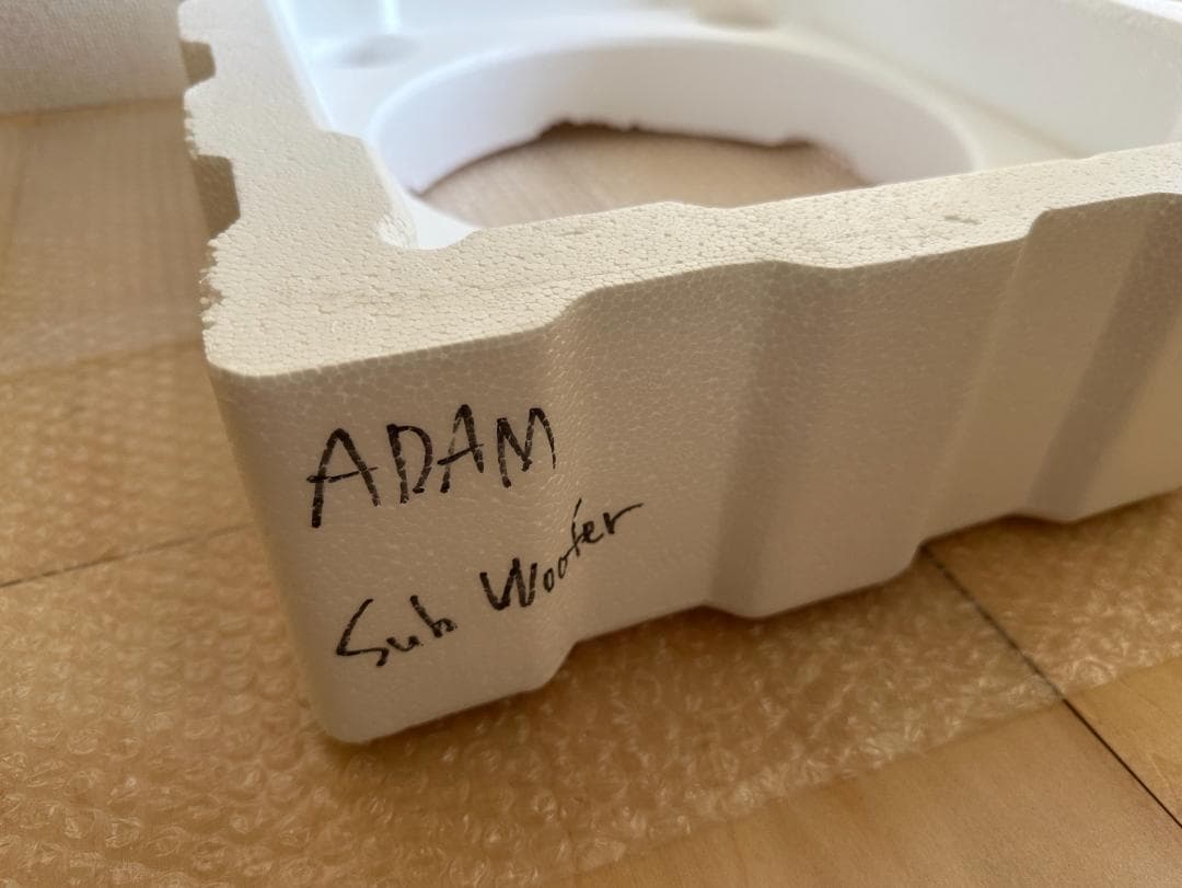 ADAM AUDIO T10S サブウーファー