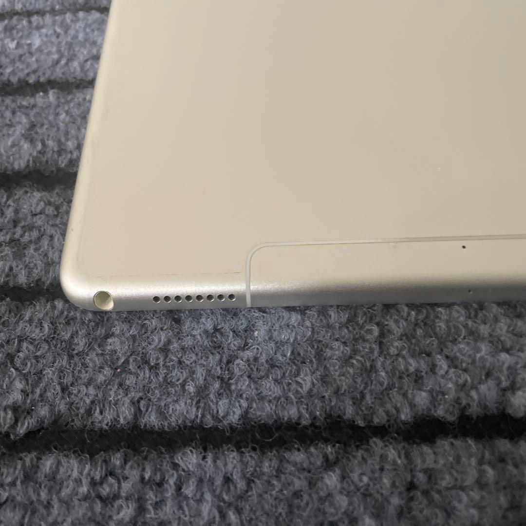42 iPad Pro 10.5 512GB SIMフリー シルバー