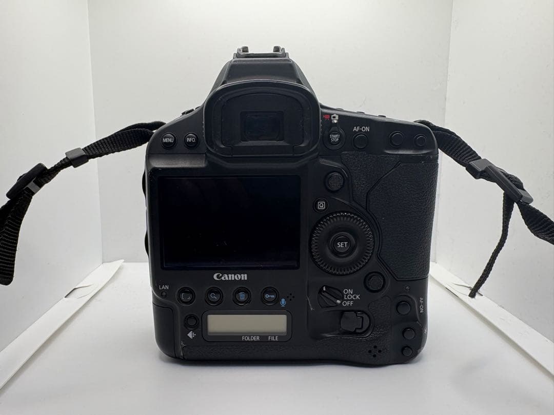 1DX Mark II ボディ（箱あり、CFカード2枚付き）