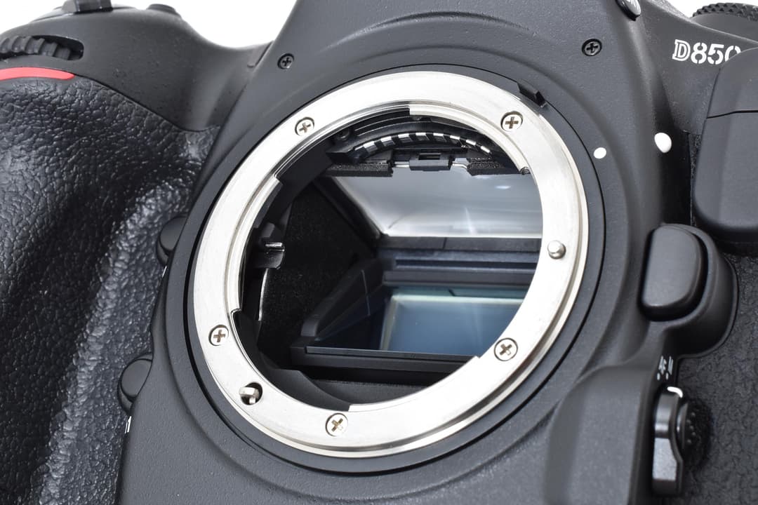 ■ほぼ新品■ ニコン D850 デジタル一眼 #D140