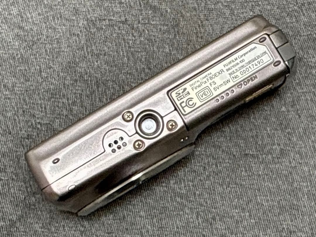 ⭐️極美品⭐️フジフィルム FUJIFILM FINEPIX F80 EXR