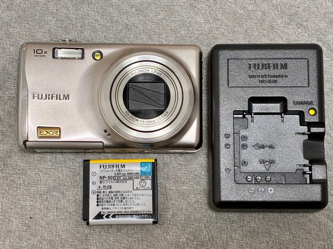 ⭐️極美品⭐️フジフィルム FUJIFILM FINEPIX F80 EXR