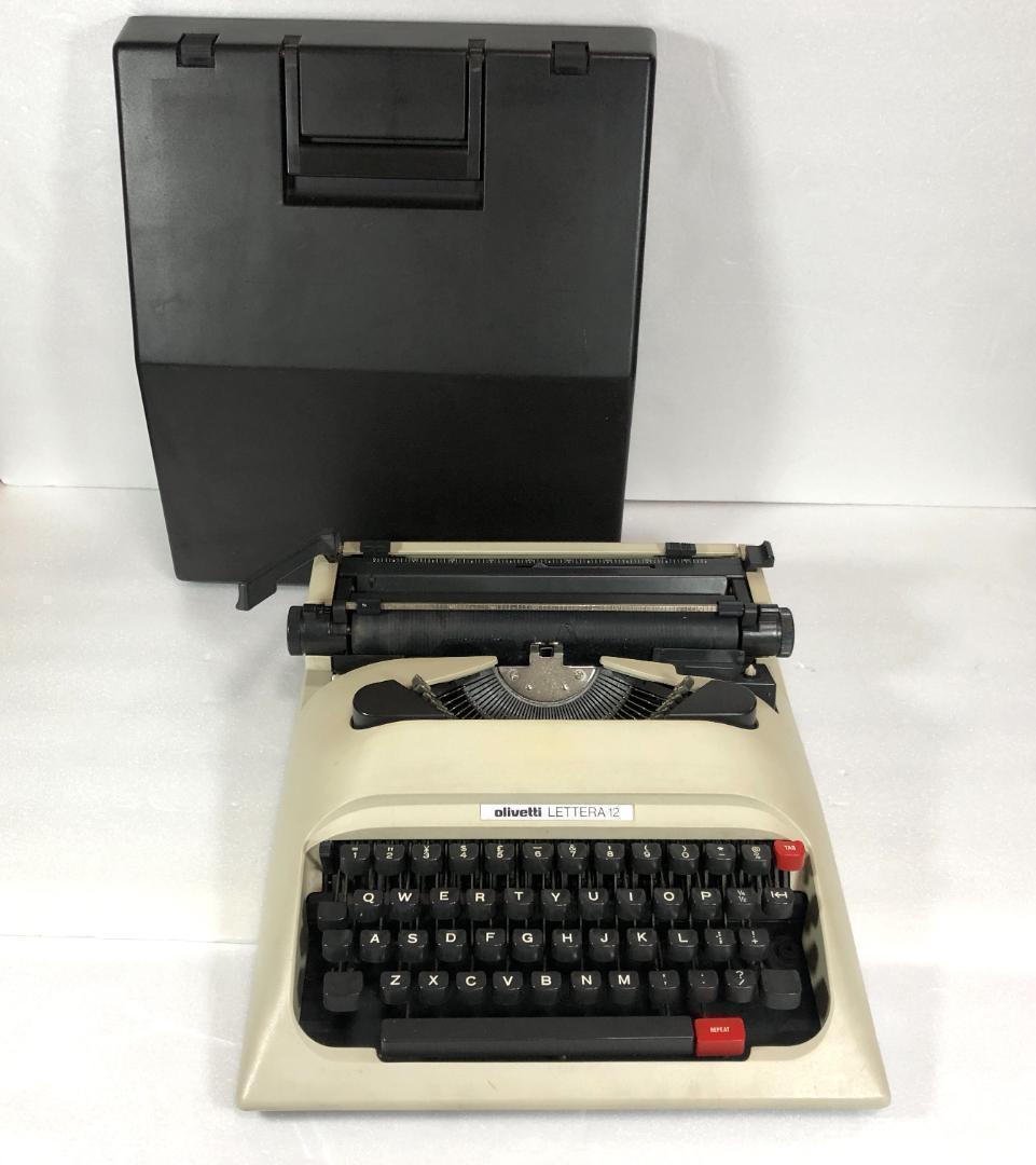 タイプライター オリベッティ 12、ヴィンテージ、動作良好、スペイン製