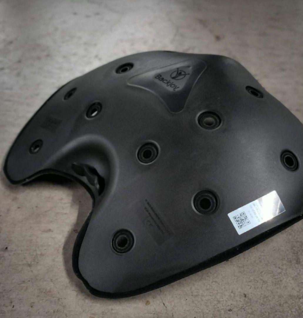 ✰極美品✰ BackJoy バックジョイ メディコアリリーフ PRO 骨盤矯正