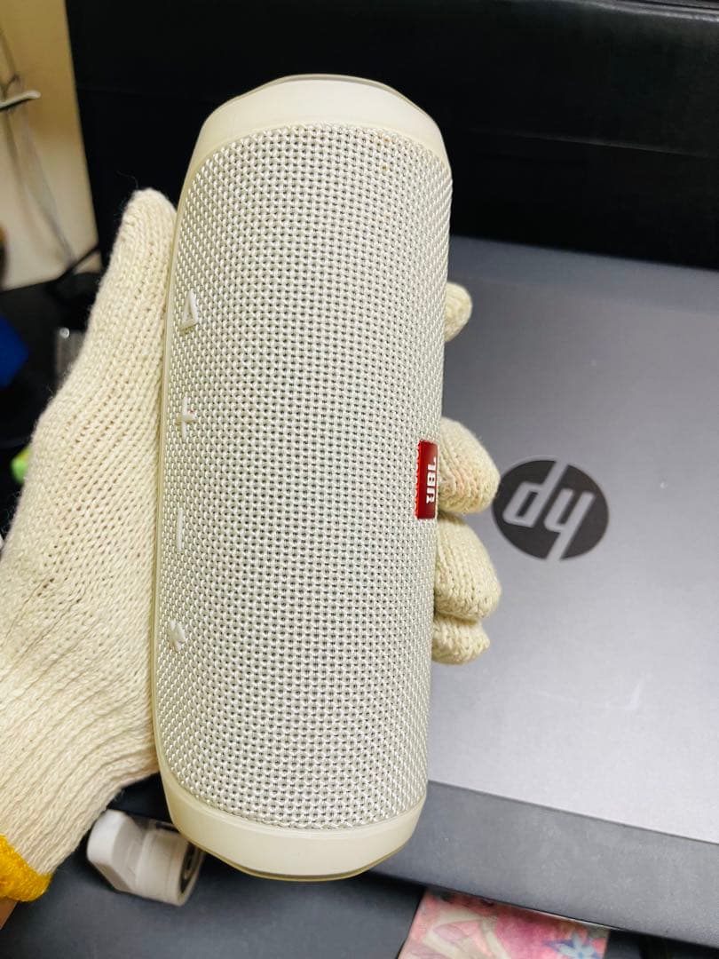 【美品】 JBL FLIP4 ワイヤレススピーカー 白い