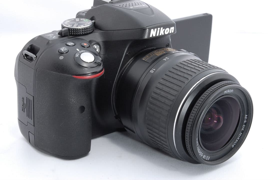 ​【自撮りOK！】Nikon D5300 ★可動式液晶＆WIFI内蔵一眼レフ