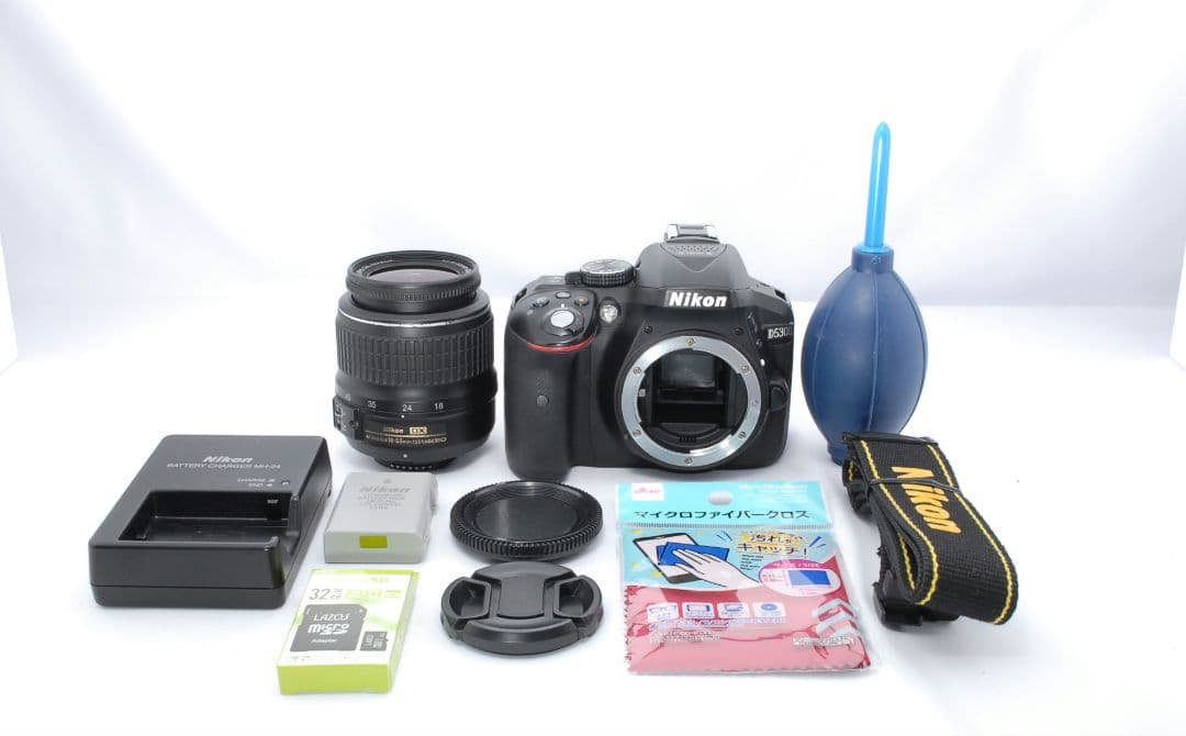 ​【自撮りOK！】Nikon D5300 ★可動式液晶＆WIFI内蔵一眼レフ