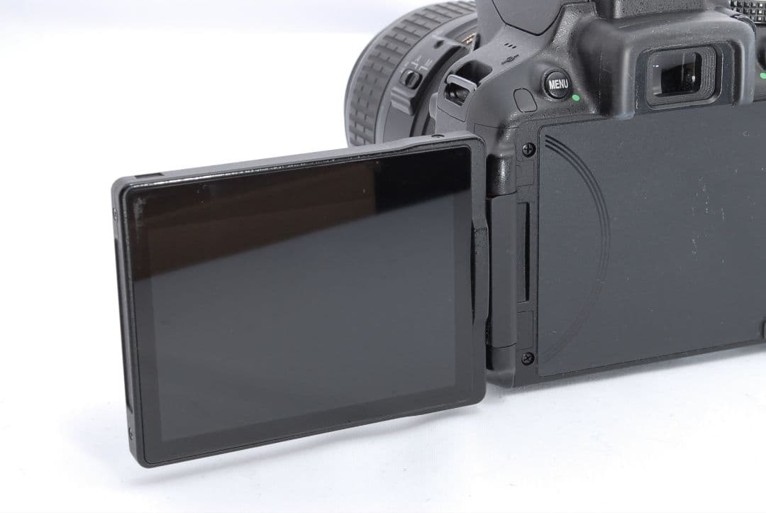 ​【自撮りOK！】Nikon D5300 ★可動式液晶＆WIFI内蔵一眼レフ