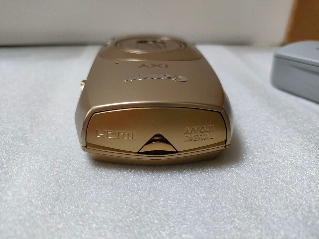 美品 Canon IXY 31S ゴールド PC1584 キャノン デジカメ