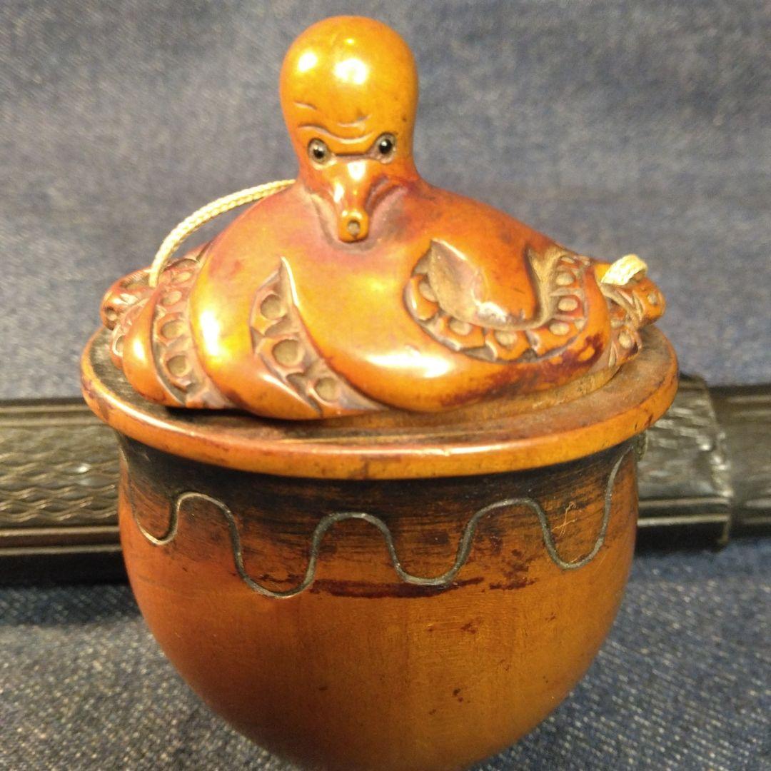 古い煙草入れタコの彫刻 木製根付け　揚げ物　印籠　着物　骨董　古玩　中国　？