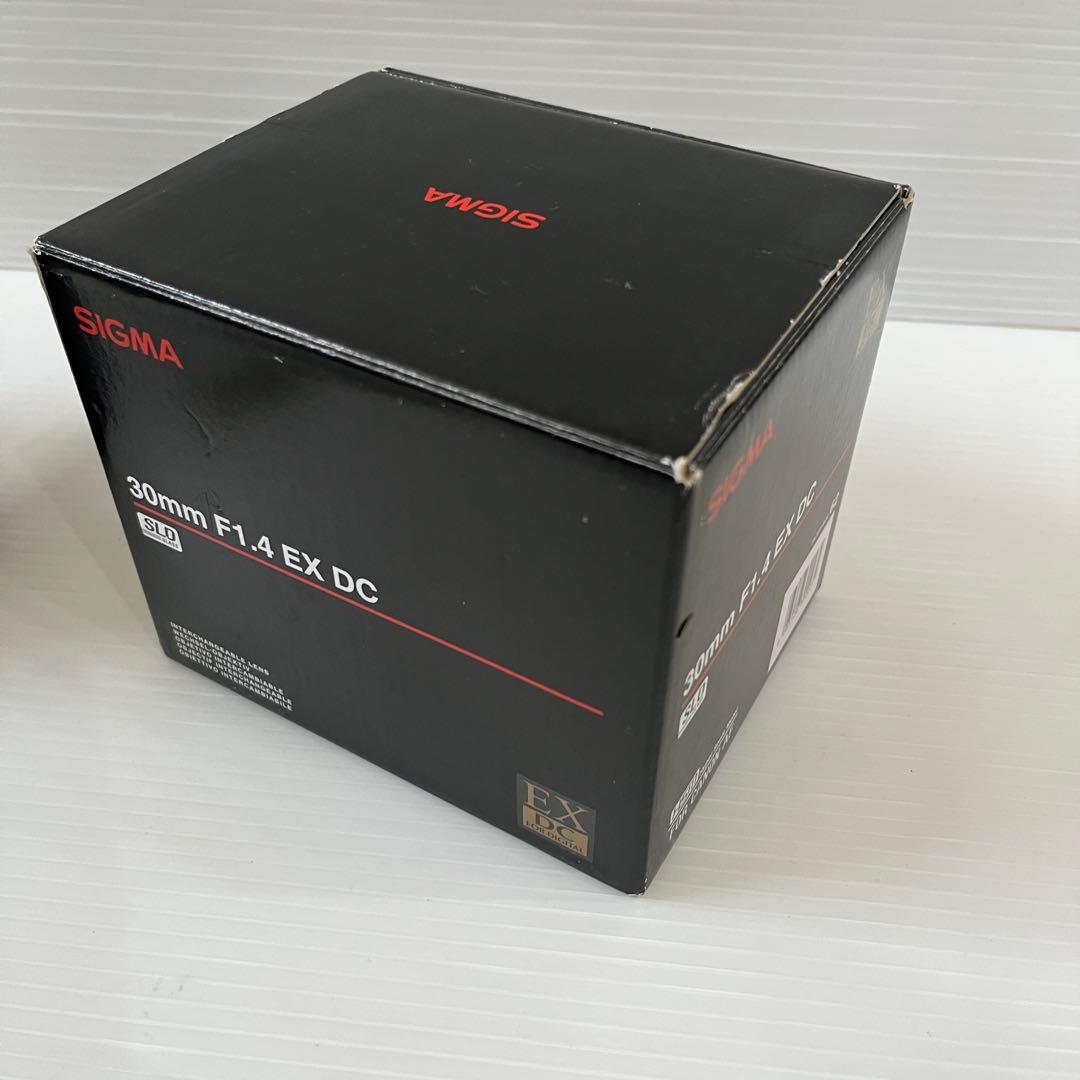 【美品】SIGMA 30mm F1.4 EX DC HSM Canon用　レンズ