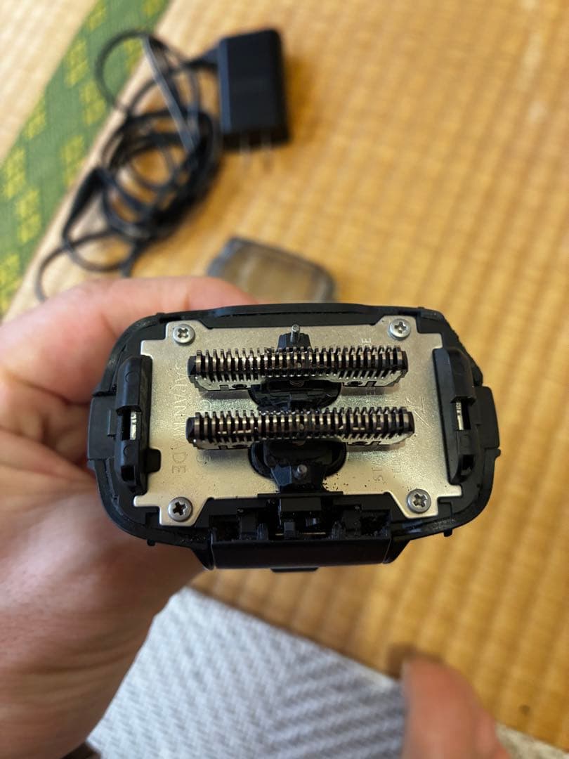 パナソニック ラムダッシュ5枚刃 ES-CLV5E 2020年製