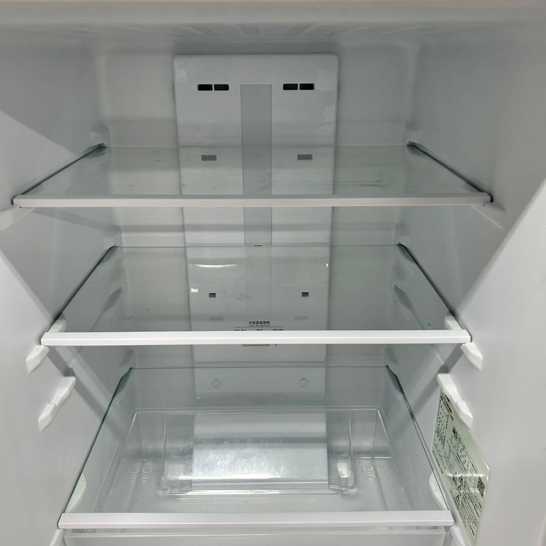 536 極美品　マッドデザイン　冷蔵庫　大きめ　200L弱　大人気モデル